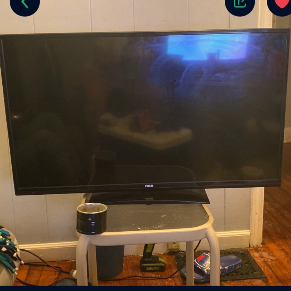 RCA 40” flat screen TV